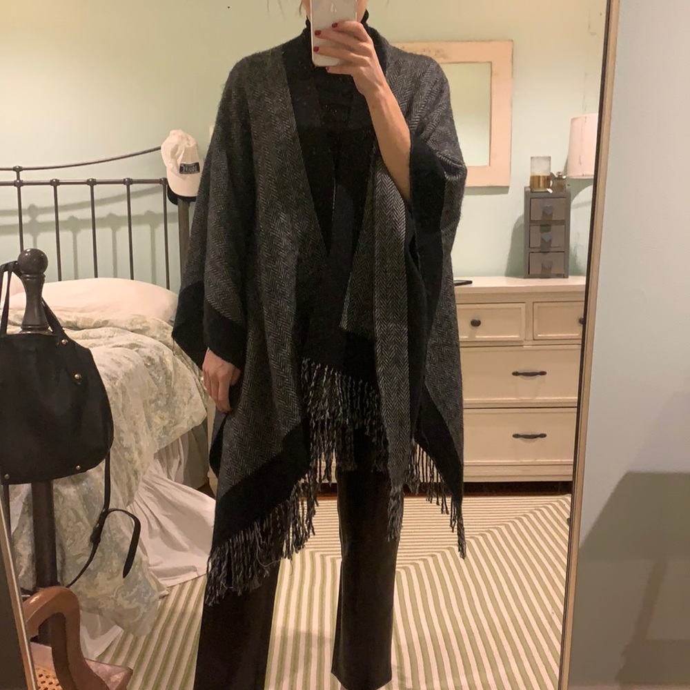 Grey and black chevron design fringe bottom poncho / wrap